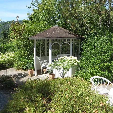Zur Gartenlaube Apartman *