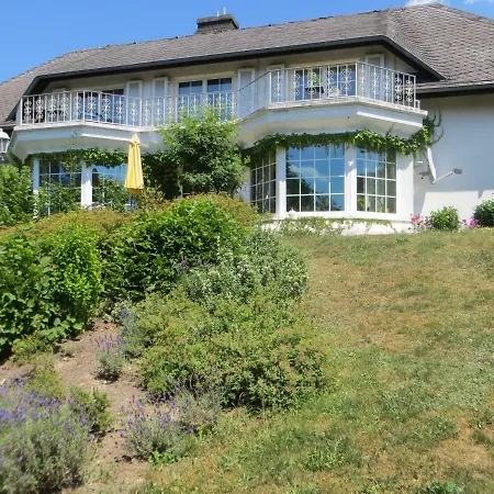 Apartment Zur Gartenlaube *