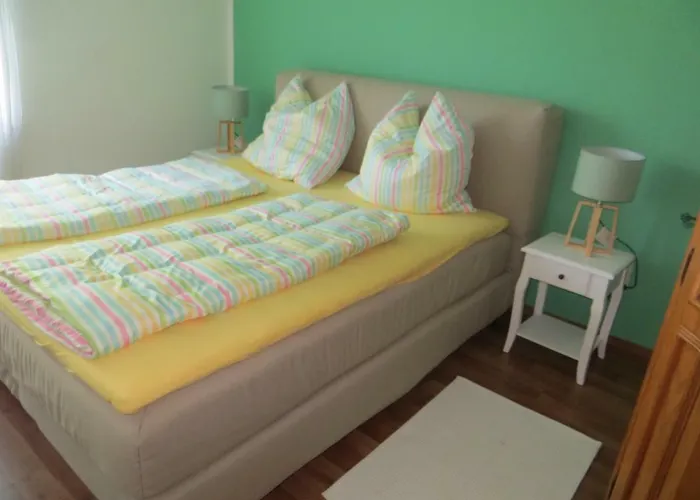 شقة Zur Gartenlaube