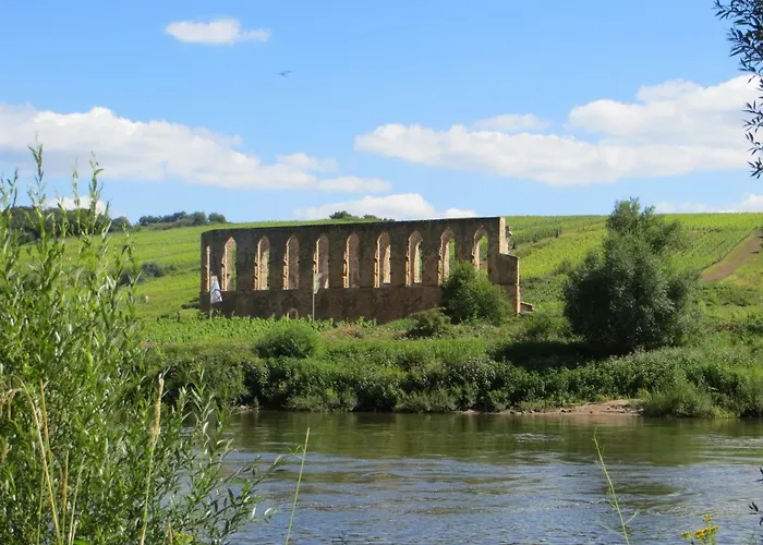 Zur Gartenlaube Bullay
